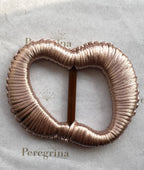 Hebilla Irregular Tejida en Macramé