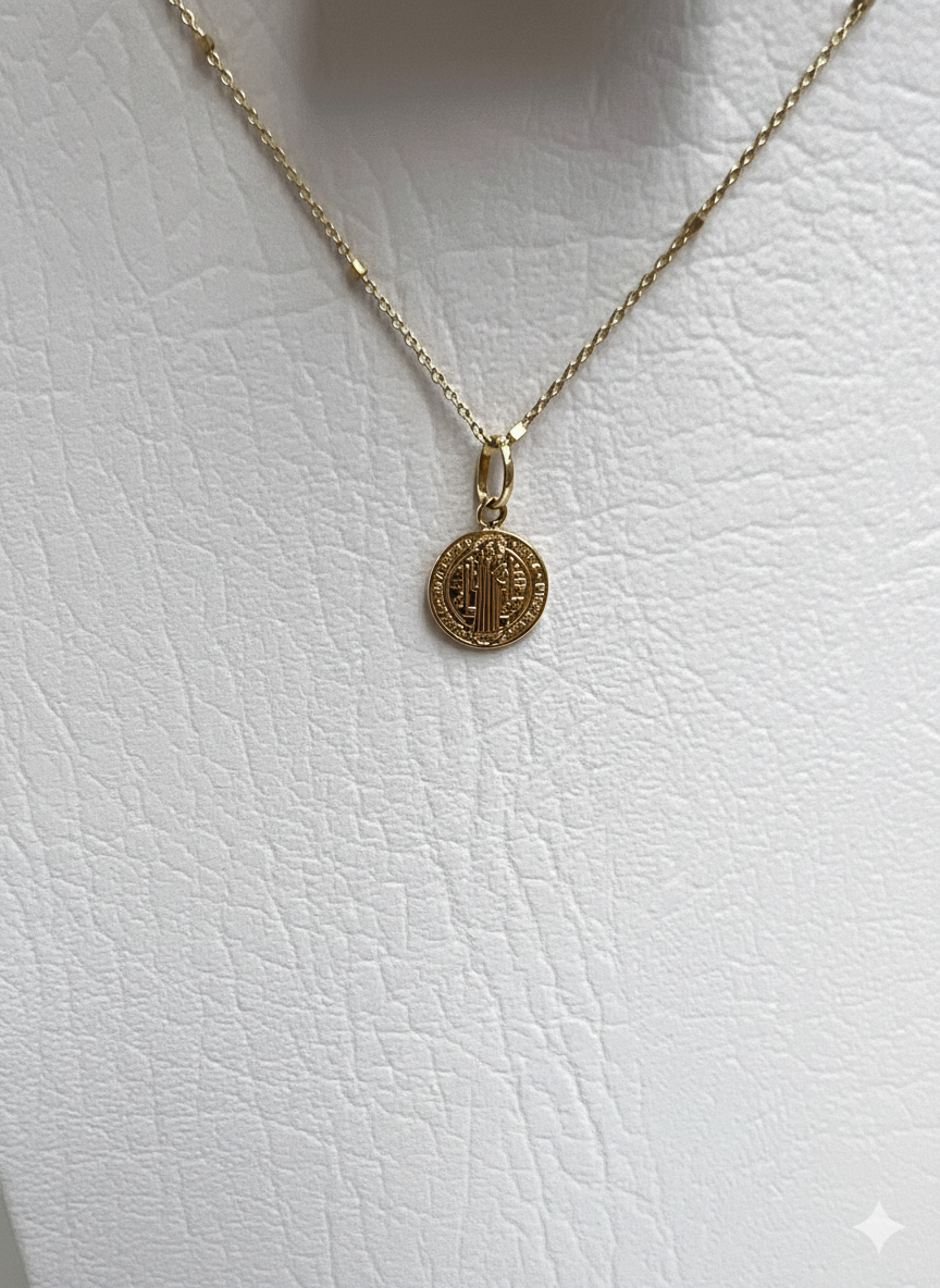 Dije San Benito (pequeño)