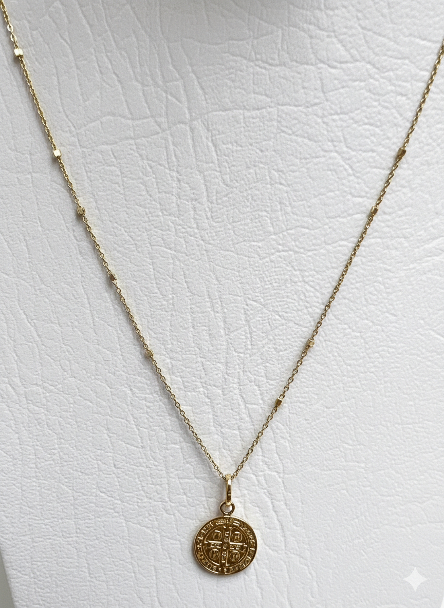 Dije San Benito (mediano)