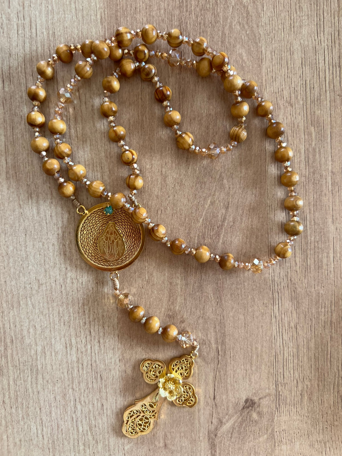 Rosario Medalla Milagrosa Filigrana y Madera