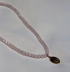Collar Medalla Virgen Milagrosa Mediana Rosado Hielo
