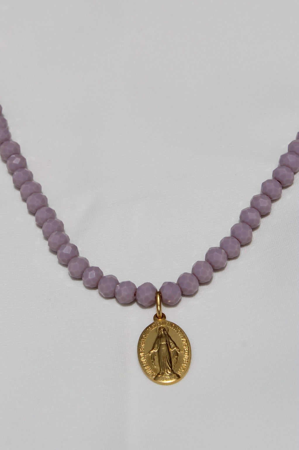 Collar Medalla Virgen Milagrosa Mediana Negro