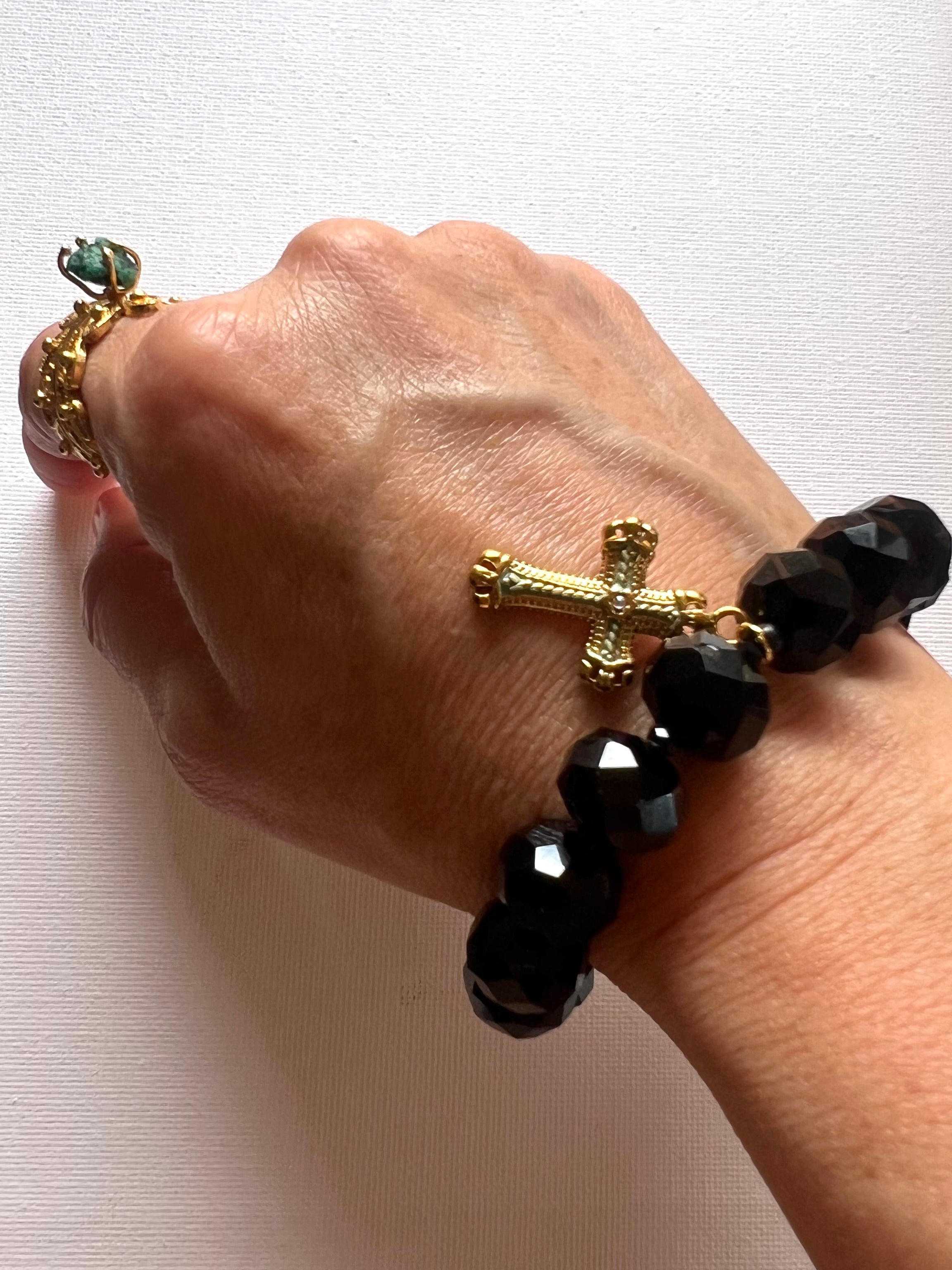 Pulsera Cruz Entorchada