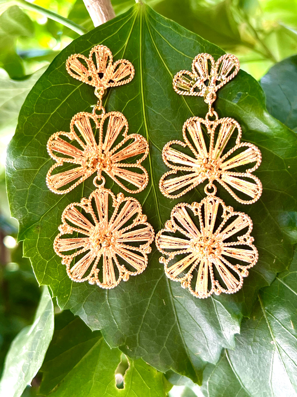 Aretes Reina de la Paz