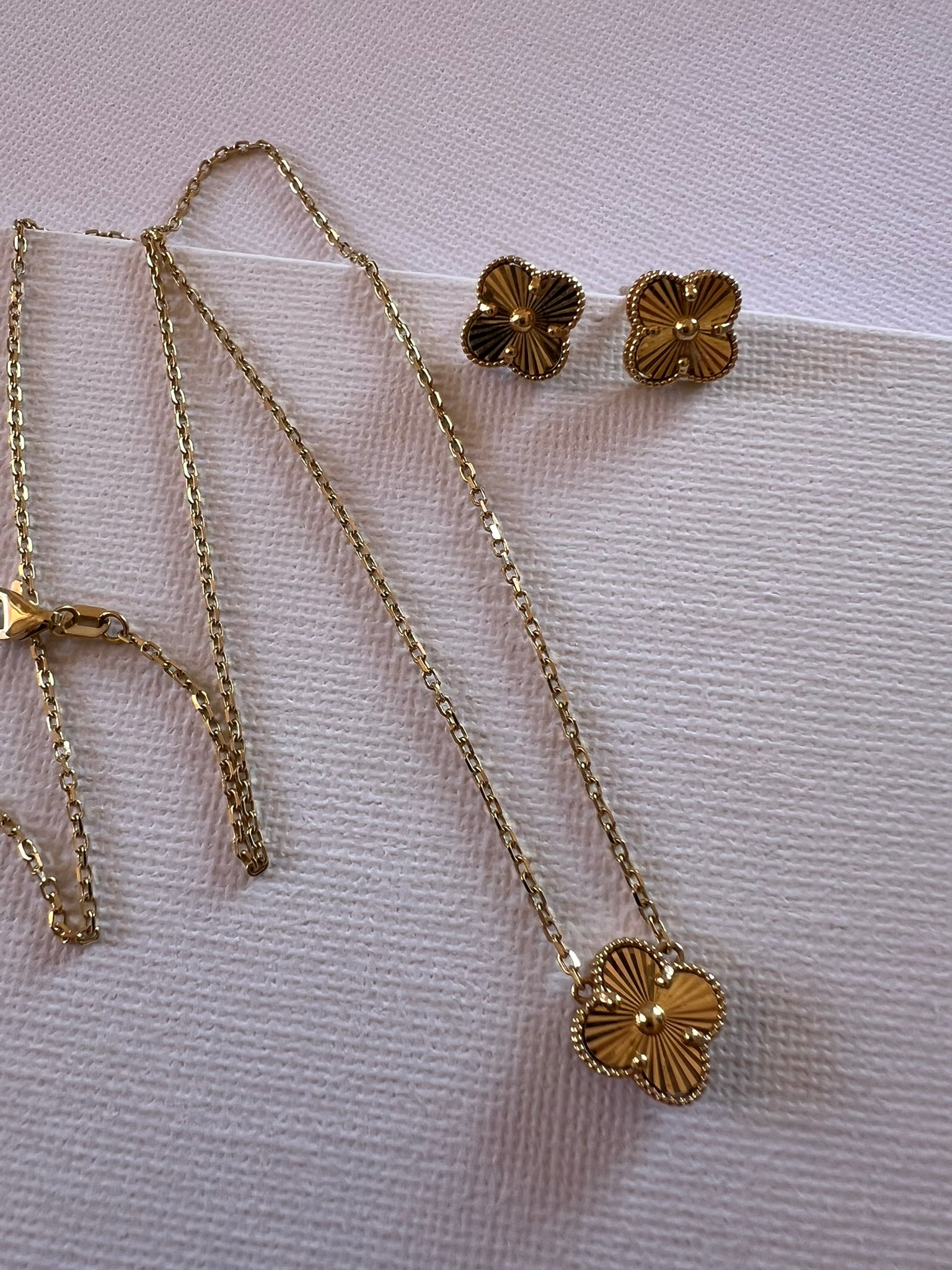 Cadena con dije Rosace Sacré