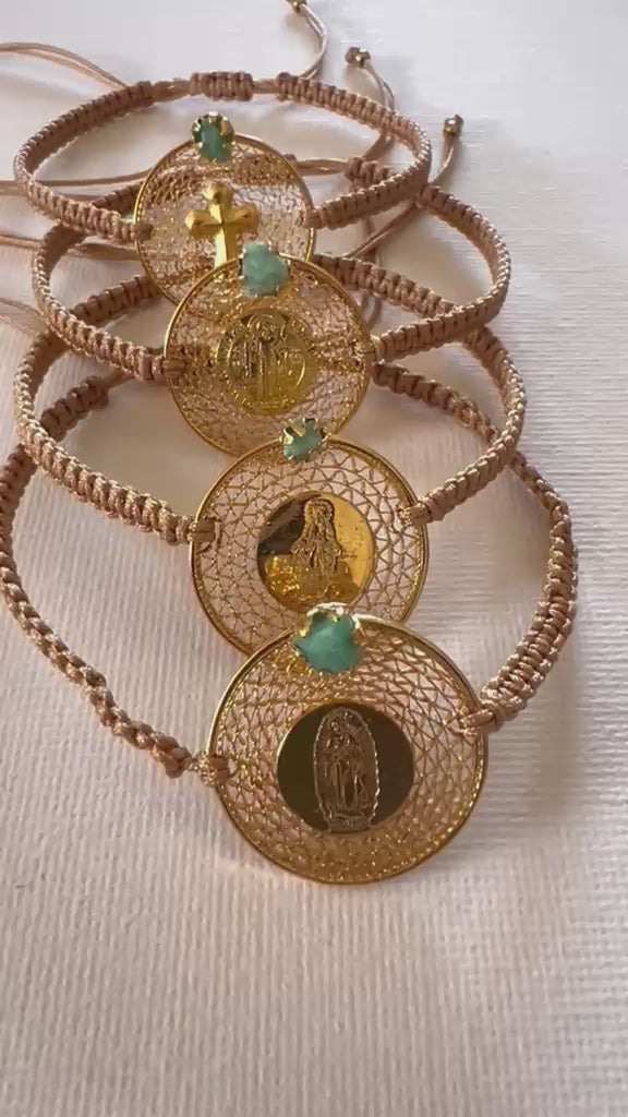 Pulsera Virgen Guadalupe Morralla Tejida